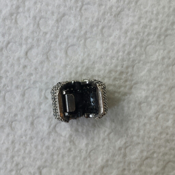 Pandora Sparkly Clip Charm - Picture 5 of 7